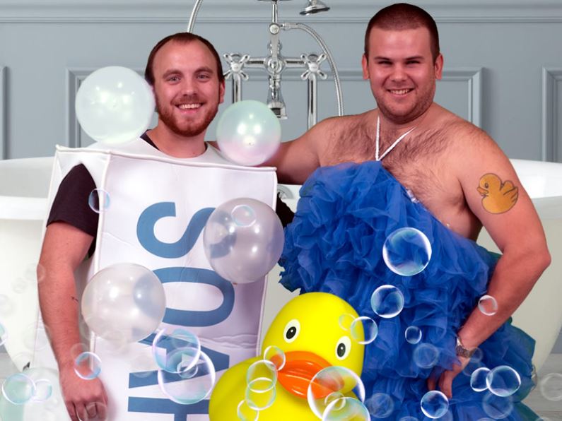 PJ and Baker As Soap And Loofah